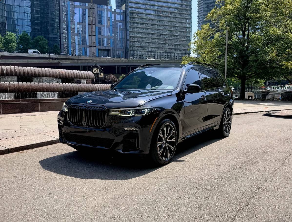 BMW X7 M50i - view 1